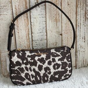 Michael Kors jet set shoulder bag